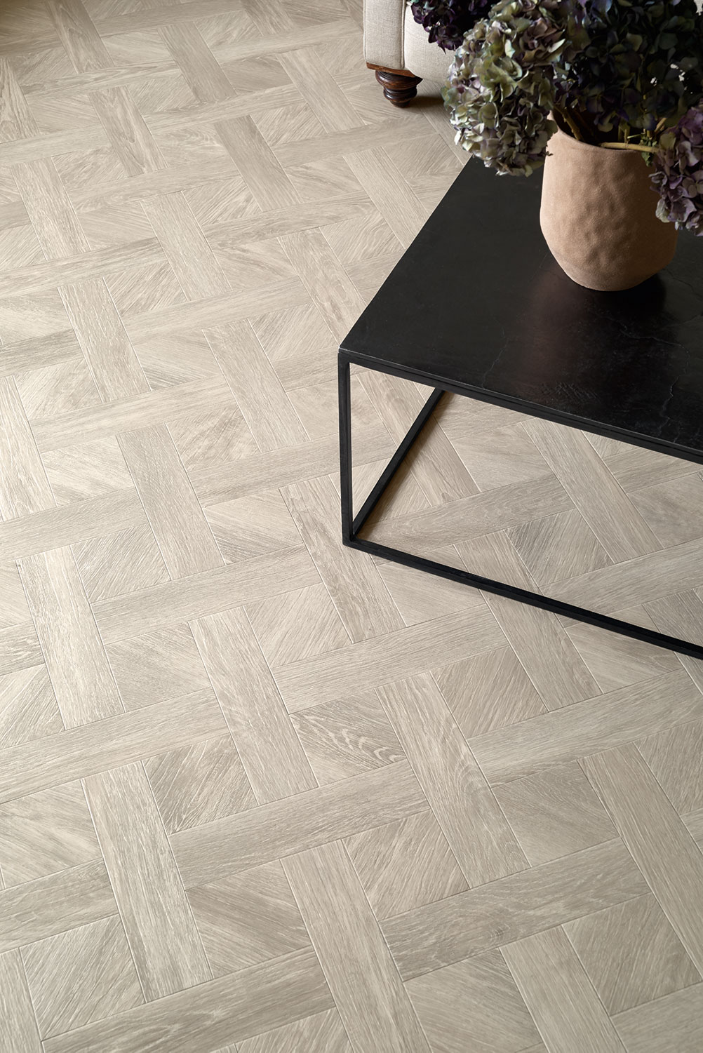 新品未使用　エリック アベル　ファインアート ウッドプリント Gotland Oak: Beautifully designed LVT flooring by Amtico